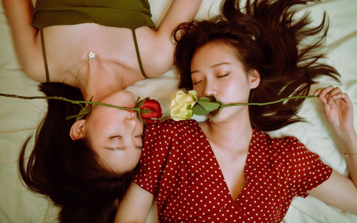 LolaRollinbzru's tweet photo. [Los fans de Qiaodou comparten flores fragantes junto a la cama, con un ambiente cálido.]， https://t.co/GycZC1bGzM