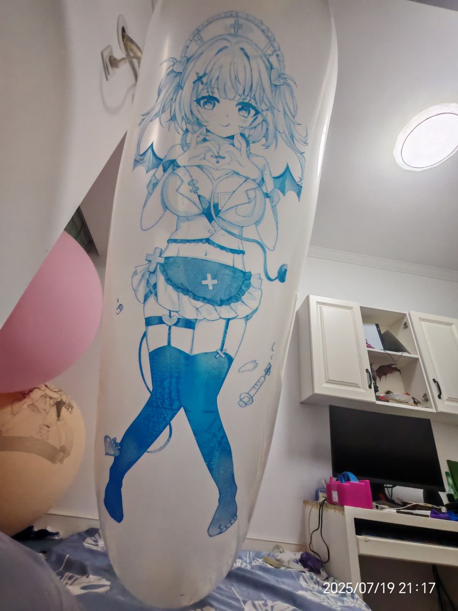 Onitsuki_Sakura's tweet photo. @k_hagemegane Oh, this brand. Don't feel too bad about it. I've bought their GL700 before. The printing quality wasn't very good, and there was also a smell of cigarette smoke. But there's nothing we can do. In China, for now, only they do the printing work for the GL balls. https://t.co/Nvl7atsVYw