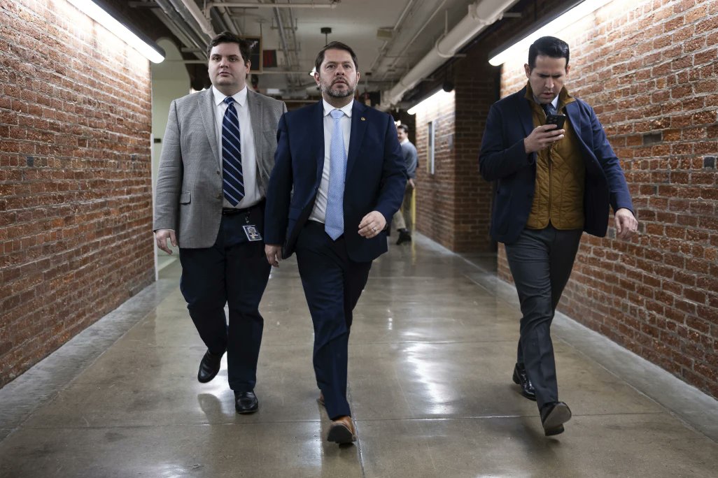 Sam4TR's tweet photo. I wrote about DC’s attempt to tackle the “crisis among young men.”

🔗 ⬇️ https://t.co/X7gg4Ott59