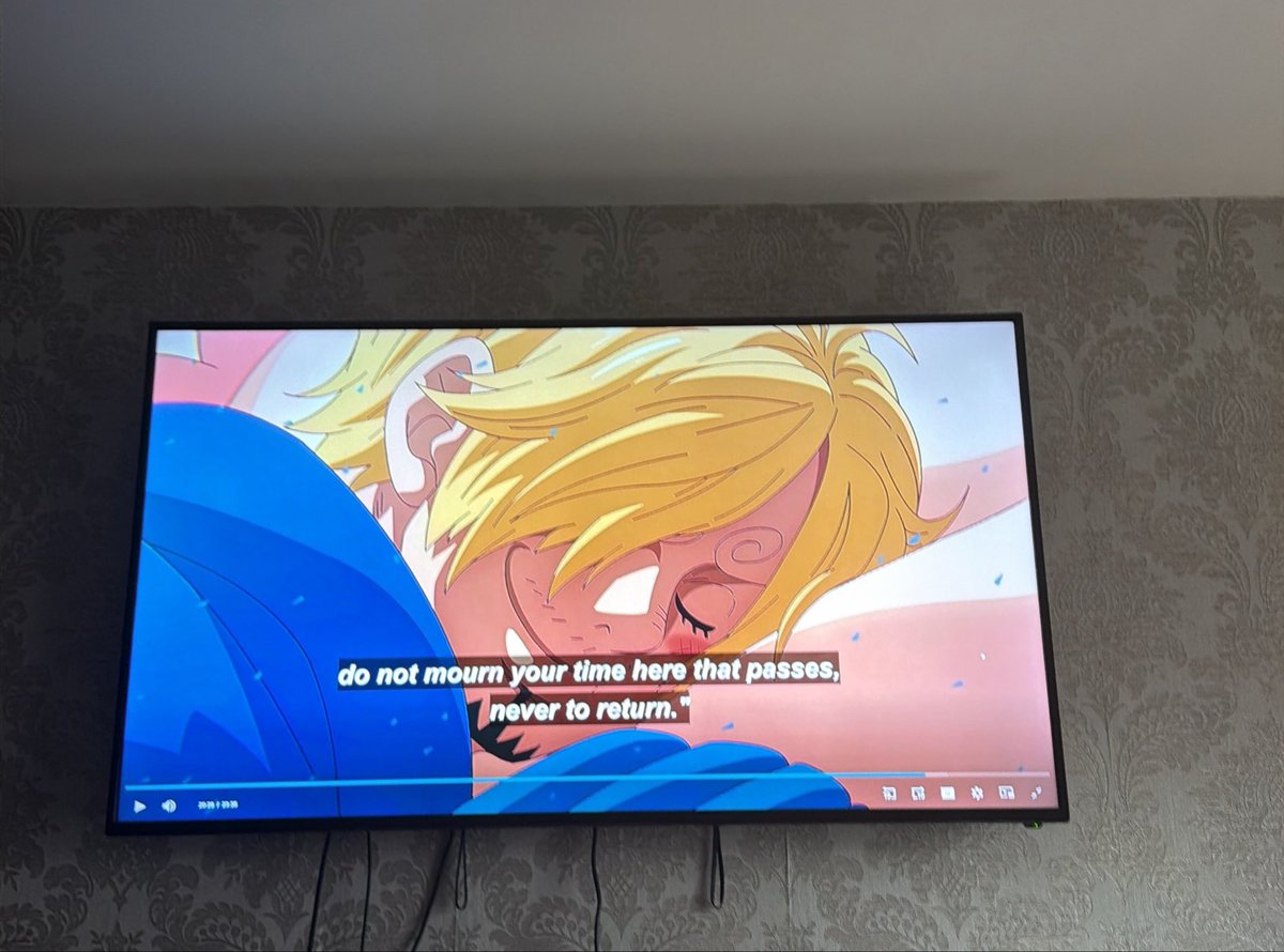 BlackDabbles's tweet photo. Look how peaceful our boy sanji is looking https://t.co/7Y1zYyOstI