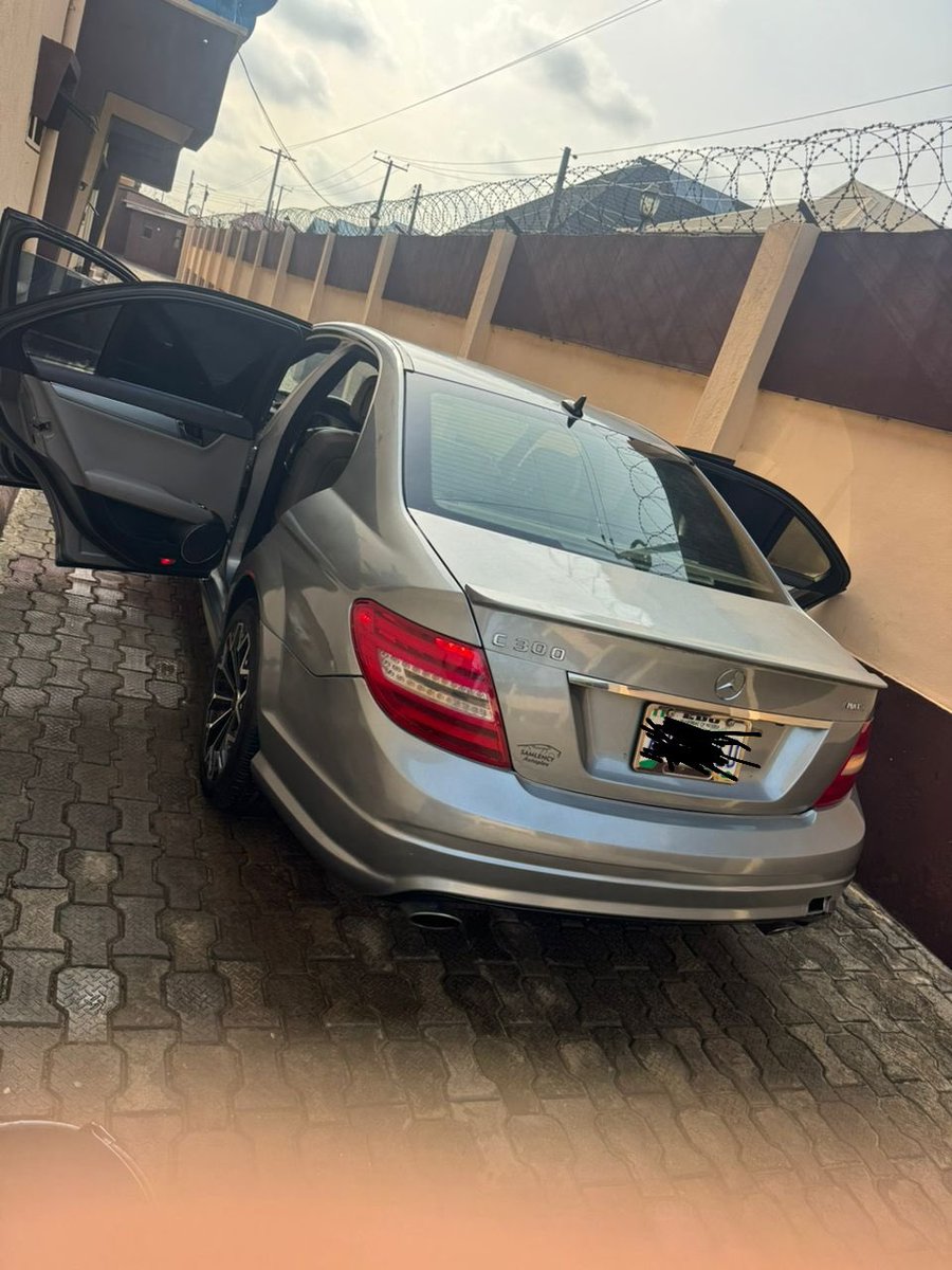 Slutuspie's tweet photo. @Carsnationn Registered C300 2008 model. 2018 model. (5M) Buy and Drive https://t.co/p3s5kb0ugh