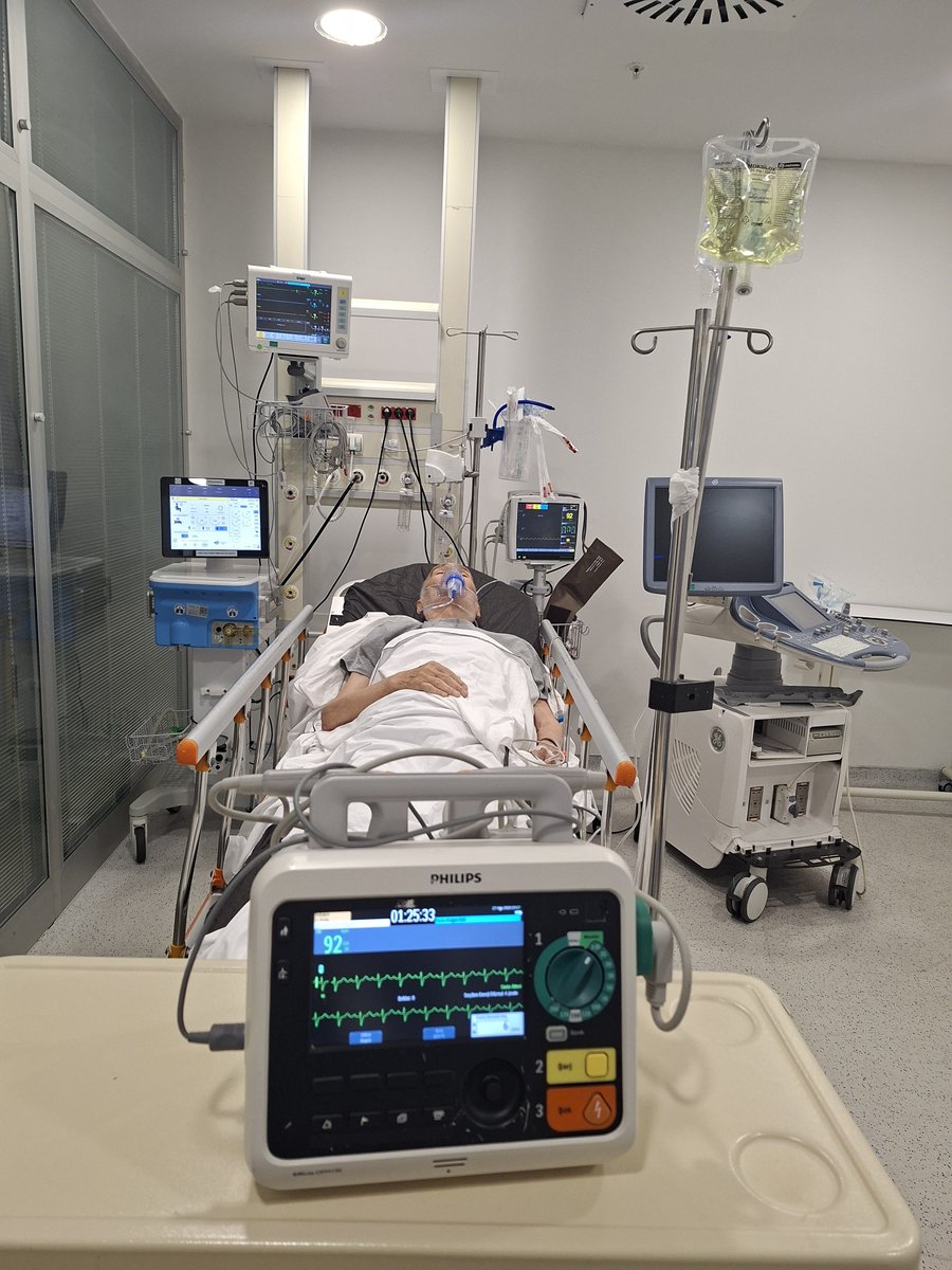 Seval71757437's tweet photo. Slm sedat abim yalvarıyorum duy sesimi😭😭 https://t.co/OAzOkyM0Wb