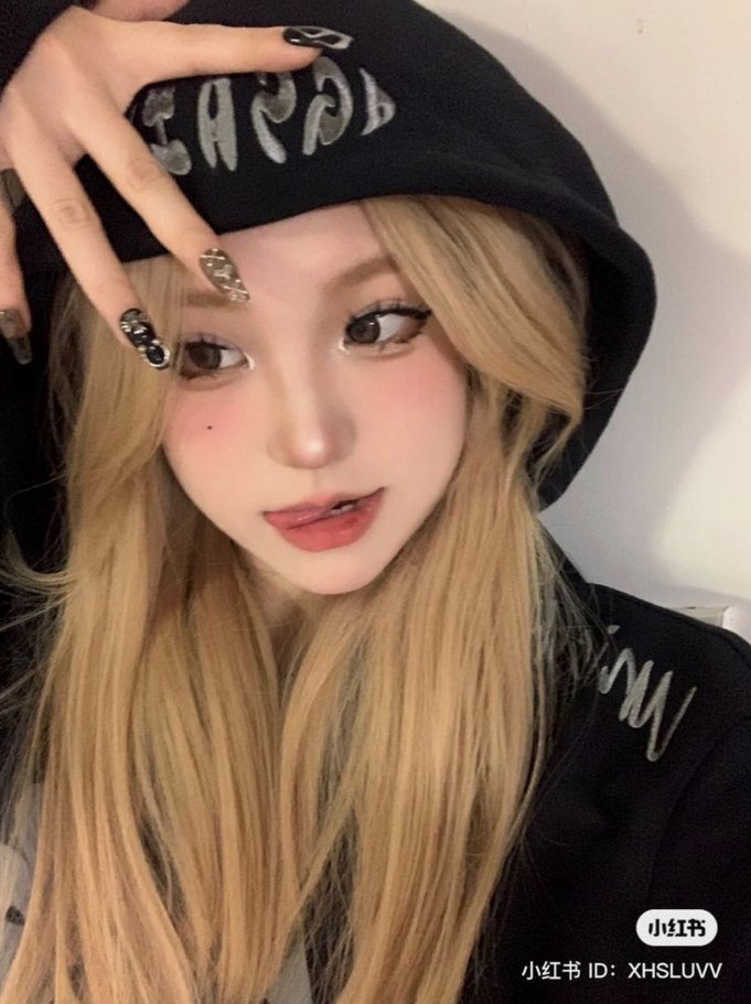 Similo41722880's tweet photo. AI作成の女子まじみんな同じ顔してるので無理だ...イケメンも似た顔になるし、中華のBLショート動画見てたらもうAIっぽい素振りとかも感じてきちゃってもう無理...
偉人を白黒写真から動画にしたりするのだけ好き https://t.co/waYPEvoSG2