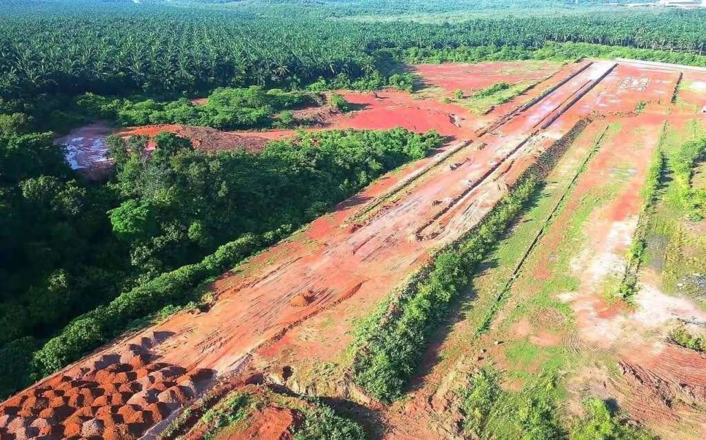FaktaBukanAuta's tweet photo. Sebenarnya projek litar lumba di SP bukan 78% siap, tapi 78% completion of site clearing. https://t.co/1RydbuaSZS