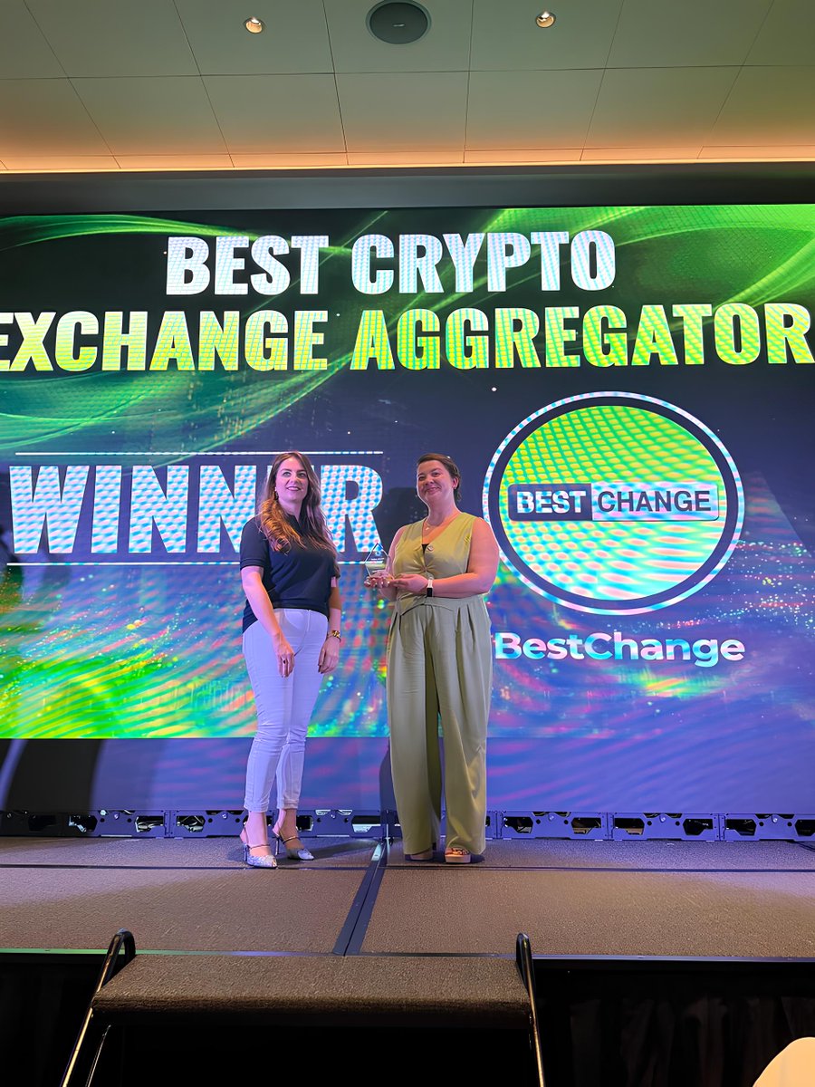 bestchangeeng's tweet photo. 🏆 BestChange at the Global Onchain Summit in Singapore

Our team joined a panel on DeFi fragmentation and the infrastructure needed to better connect markets, platforms & users.

And another highlight: BestChange won the Crypto Exchange Aggregator category at the Global Onchain Summit & Awards 2026 by CoinGape! 💚 @CoinGapeMedia 

Thank you for your support. More news from Singapore coming soon!