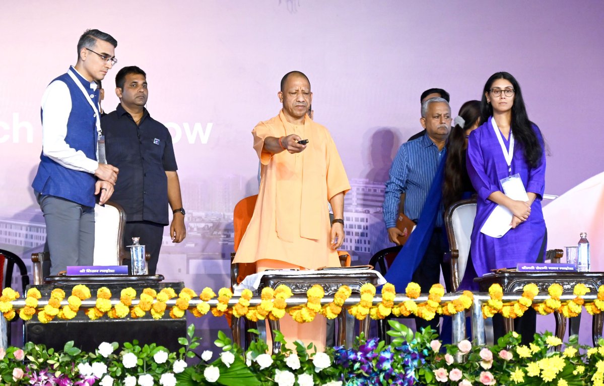 myogiadityanath's tweet photo. https://t.co/qlB8b3Qm4w