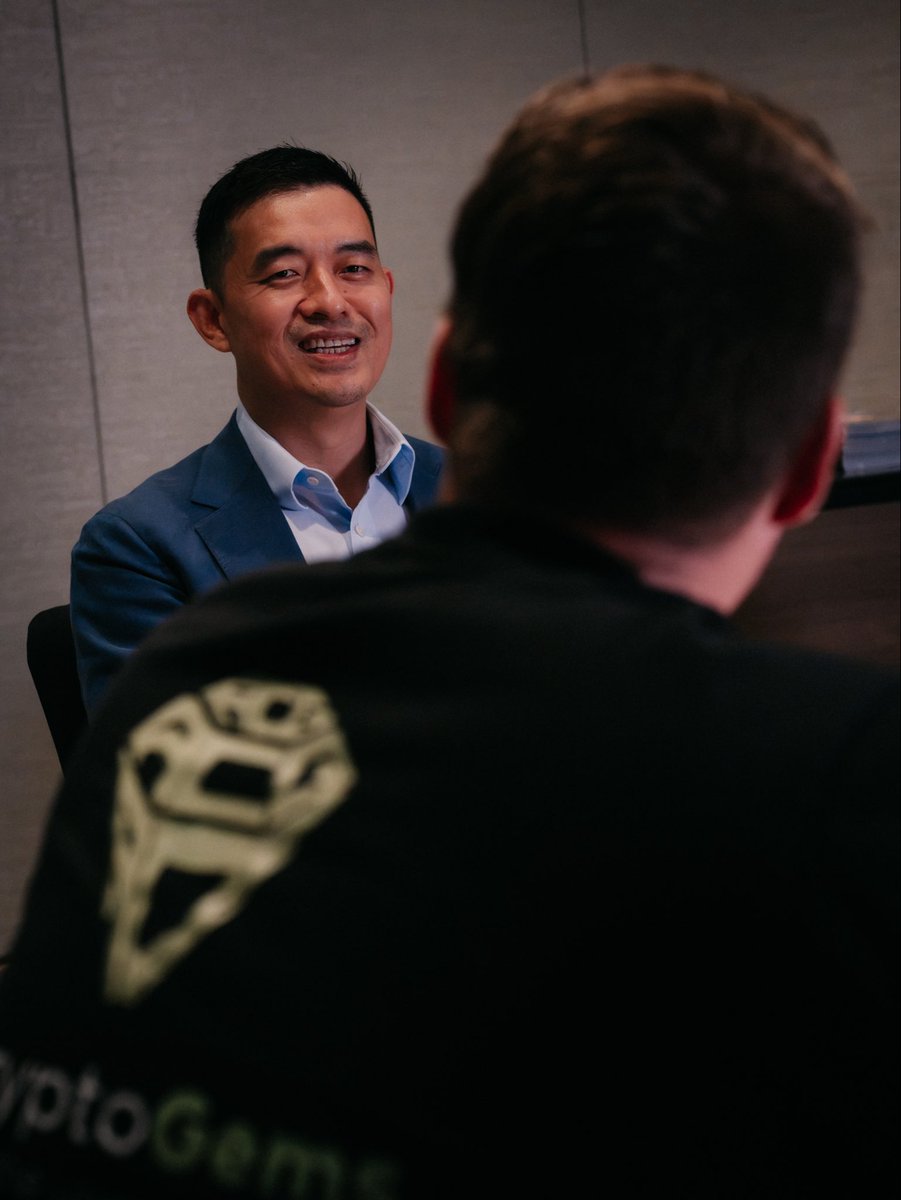 AltCryptoGems's tweet photo. Had the pleasure to sit down with @Han_Gate, the founder of @Gate, to hear his personal story and the journey of building Gate.

Amazing to see how this journey started 13 years ago to now having 60million users. 

We’ll be sharing the full conversation soon! https://t.co/OvJekO70JY