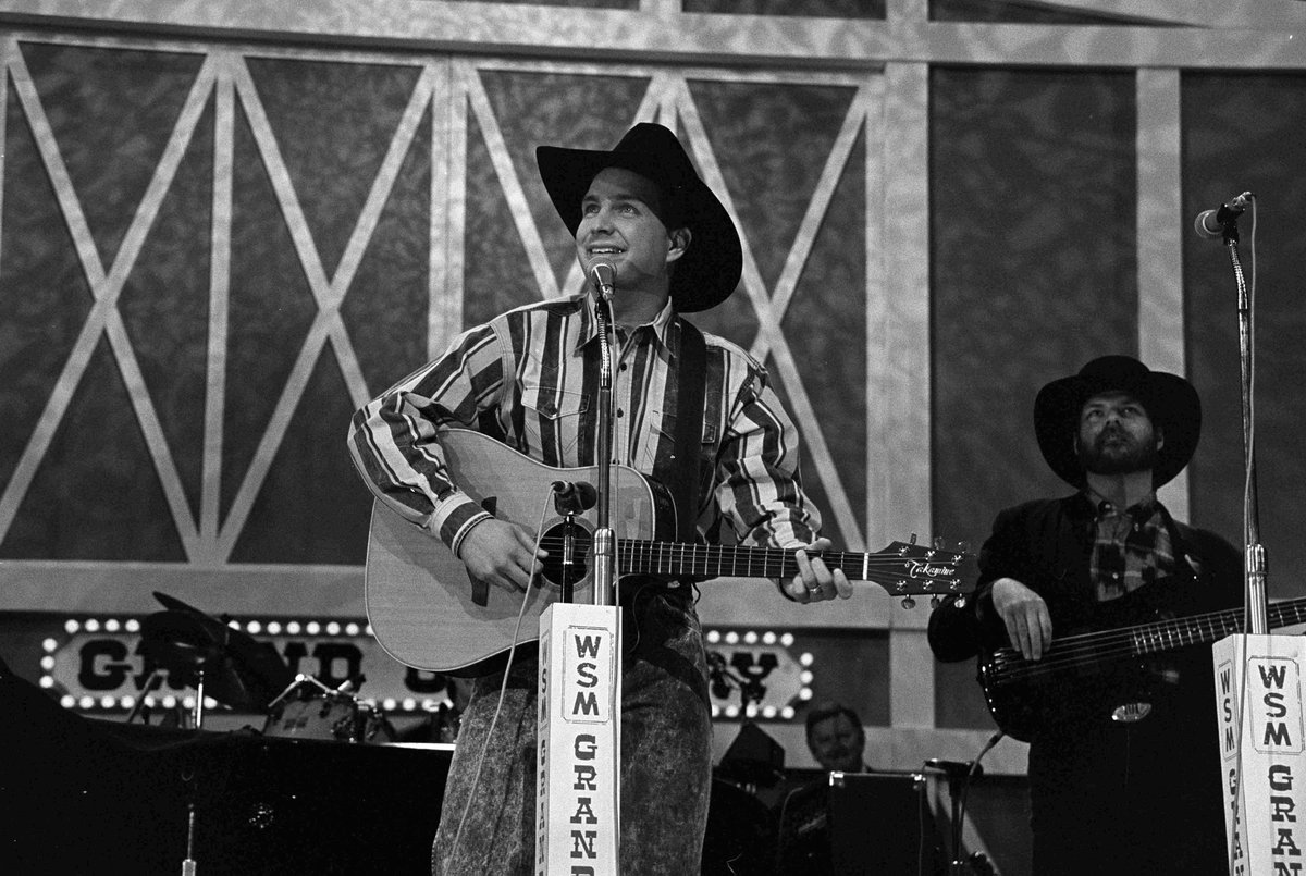 opry's tweet photo. Happy 36th Opry Anniversary, @garthbrooks! https://t.co/DBeLmkkxAr