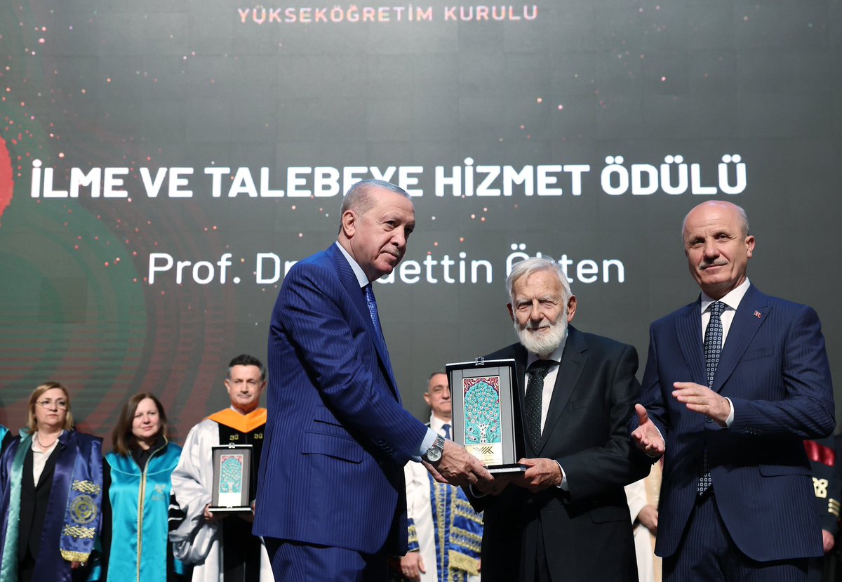 tcbestepe's tweet photo. “Son derece nitelikli bir yükseköğretim sürecini Anadolu’nun dört bir yanına ulaştırdık” https://t.co/Ky5zFn7Z0f https://t.co/oHkRm3c7iD