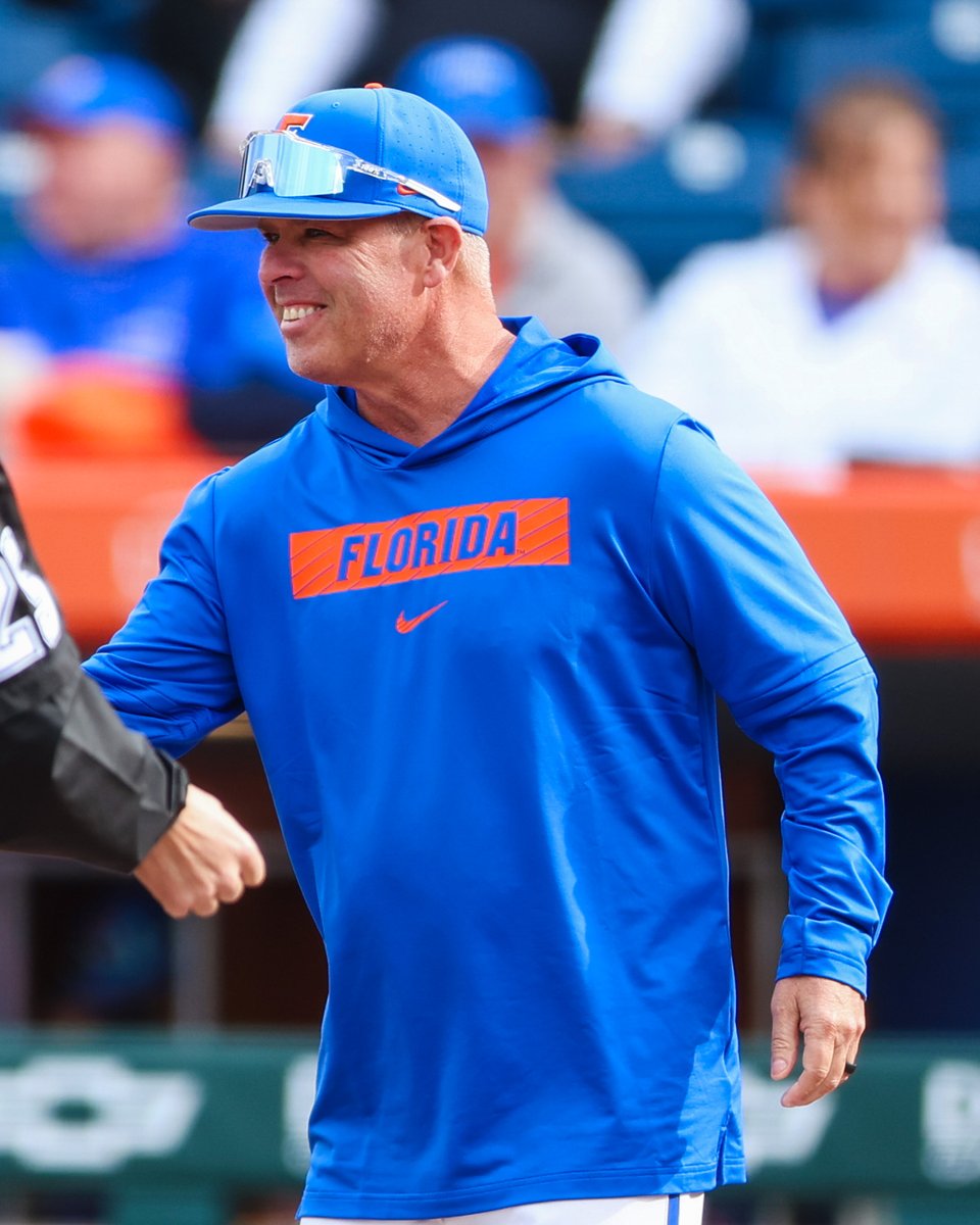 GatorsBB's tweet photo. Happy National Coaches Day to this guy! 🫡 https://t.co/0sWA7MqViN