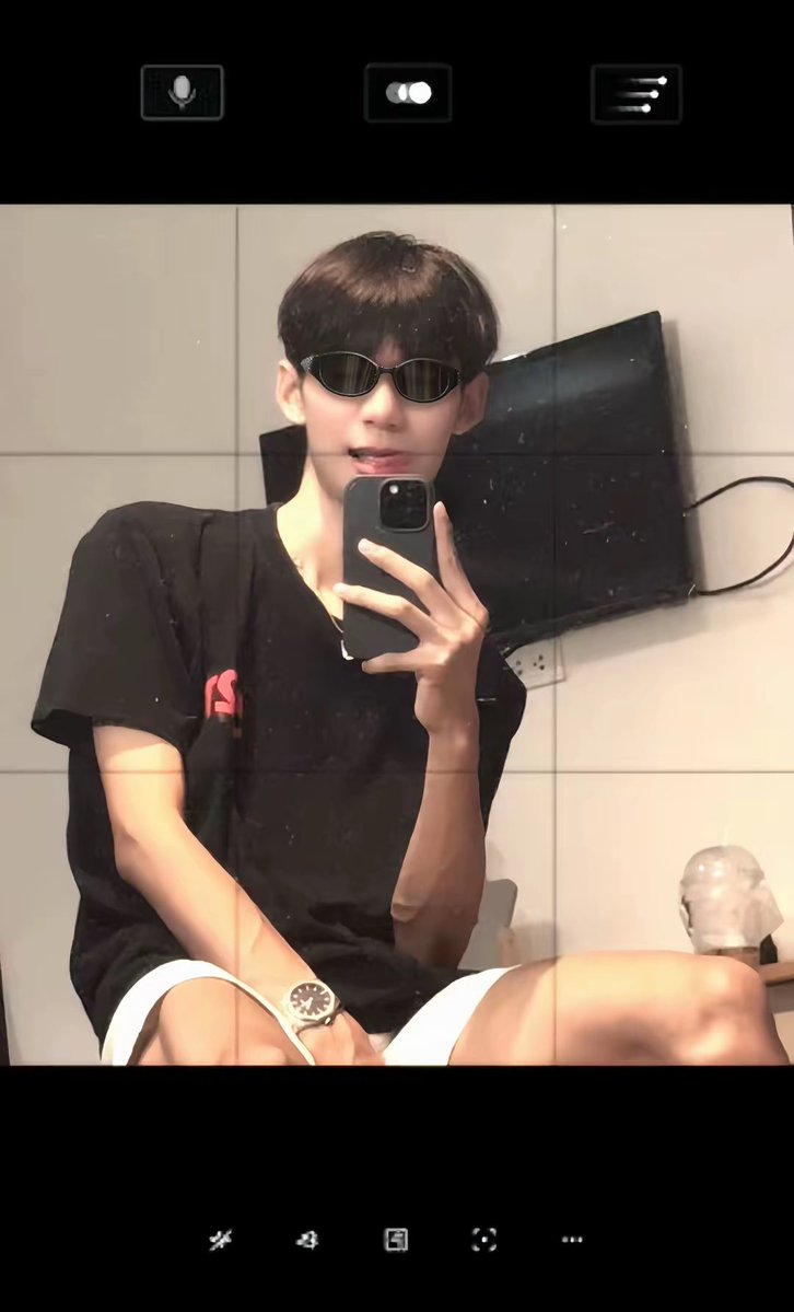 __JAMES53's tweet photo. เหงาอ่ะ #มมส https://t.co/J7PEND5kuR
