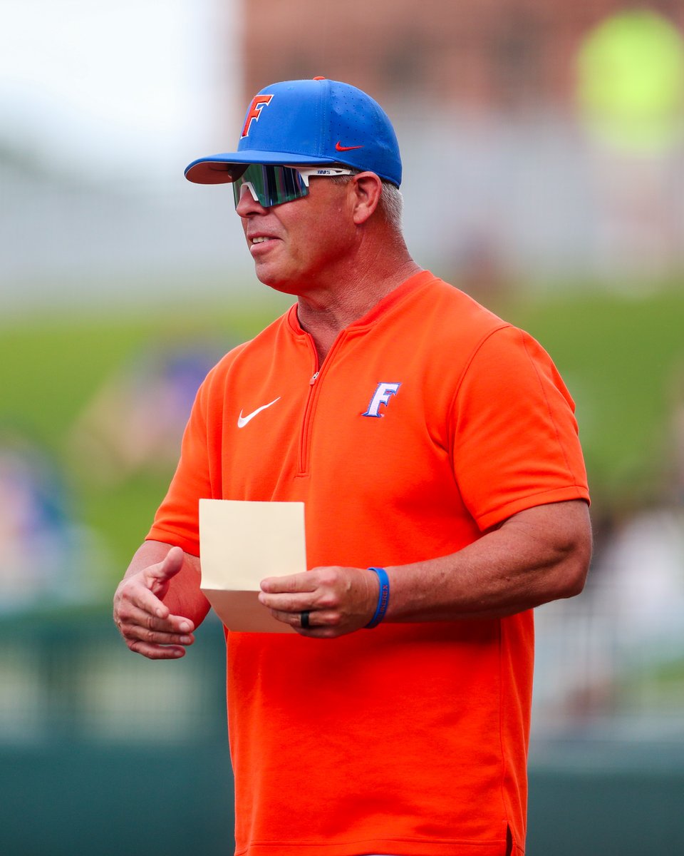 GatorsBB's tweet photo. Happy National Coaches Day to this guy! 🫡 https://t.co/0sWA7MqViN