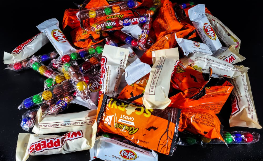 CandyIndustry's tweet photo. The NCA has released “Treats and Trends: The Data Behind #Halloween 2026,” a national survey of consumers that offers an early look at how Americans plan to celebrate this year.

Read more: https://t.co/bsBkx8wUYj

📷: Terrance Barksdale/Pexels https://t.co/tDn2eXRwNy