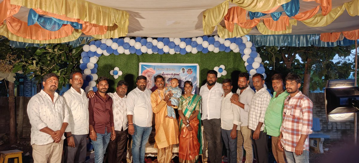 ajbalu14's tweet photo. మా యాచారం గ్రామానికి చెందిన ఈడిగీ నరసింహులు గౌడ్  కుమారుడు జన్మదిన వేడుకల్లో పాల్గొన్న సందర్భంలో మా మిత్రులతో.. https://t.co/lPvOGr1mGL