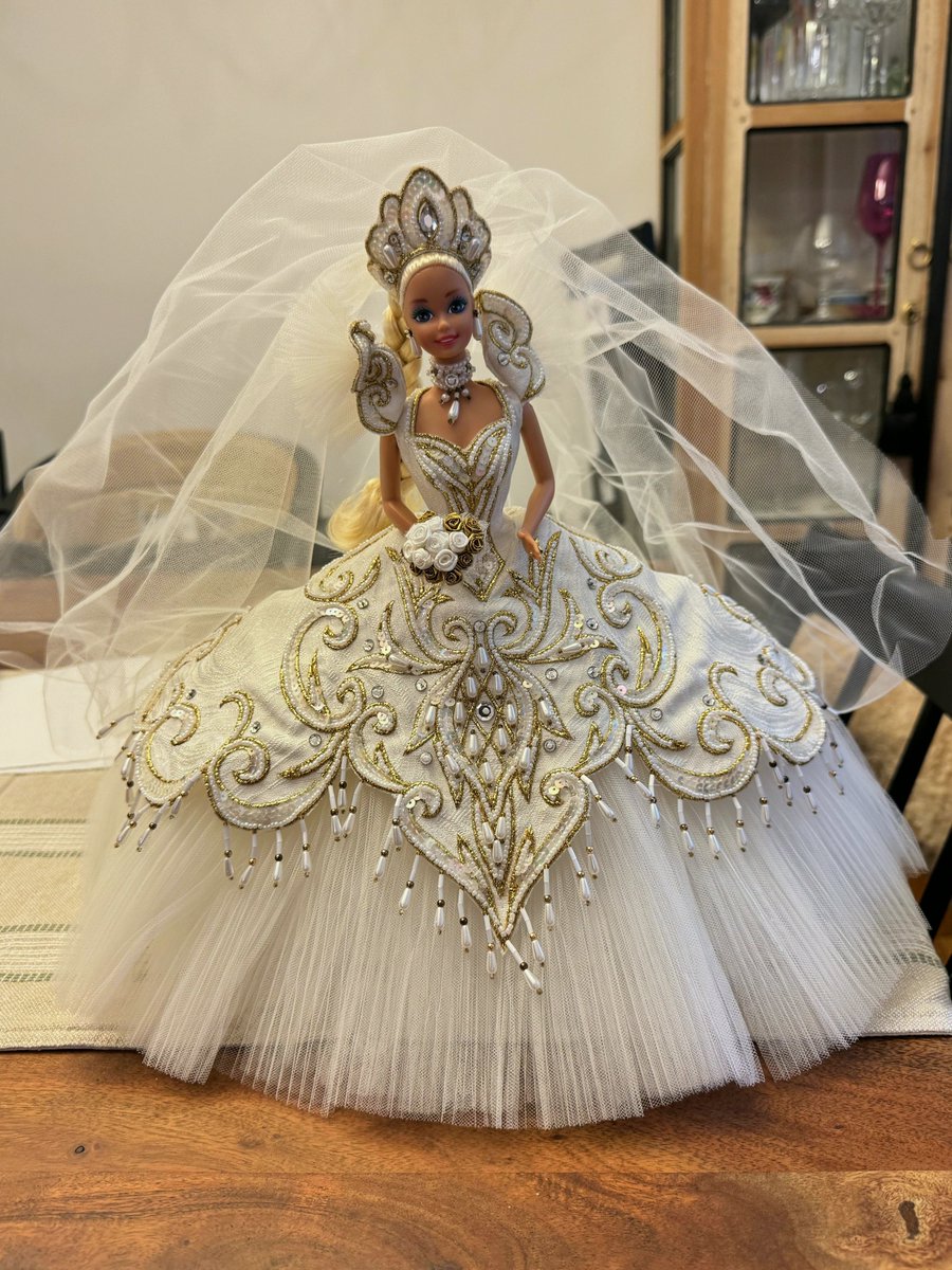 lirainesmkcb's tweet photo. Holy Grail - yes, I unboxed her.
#SneakerAddict #linkvideofull https://t.co/nlS2TebddT