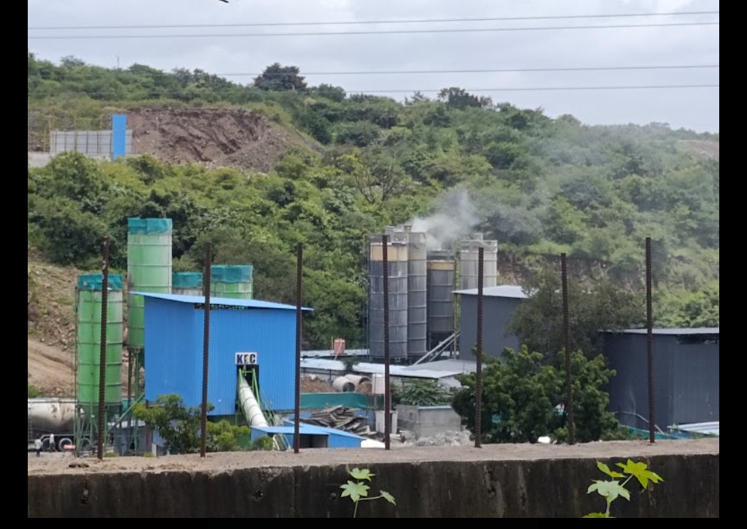 siddhya's tweet photo. We are fighting against illegal RMC plants causing massive air pollution in Bavdhan. Any help will be appreciated. https://t.co/0NwW1AQlQU
@prachee_ps @Matapune @mustafaattarMT @prajaktadhulap @poetyamini https://t.co/cSms3CFF77