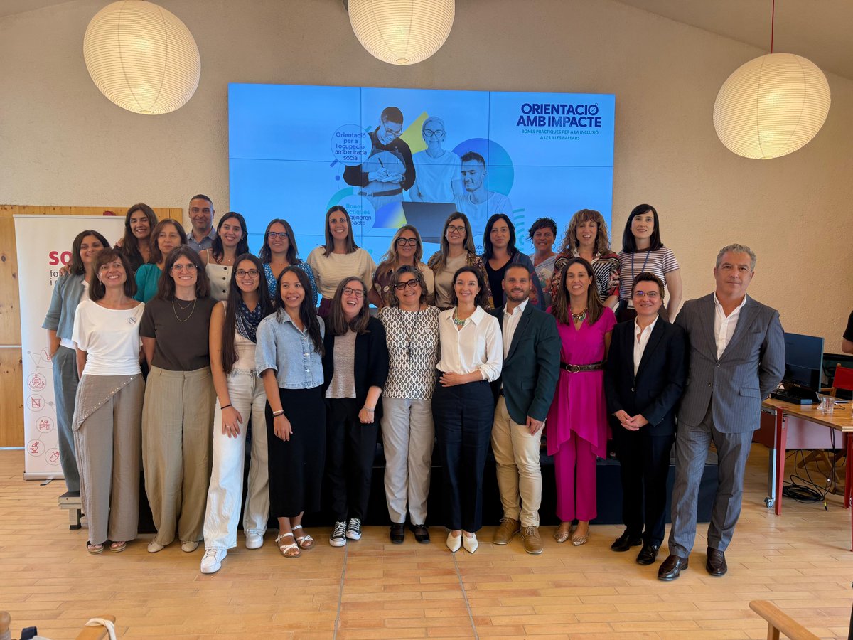 TreballGOIB's tweet photo. 👥 Més de 100 orientadors participen en la jornada del COE Balears sobre bones pràctiques per millorar la inserció sociolaboral de col·lectius vulnerables.

La directora general de Conciliació i Igualtat en l’Àmbit Laboral i la directora del @SOIBgoib han intervengut en l'acte. https://t.co/9YEofJHEjl