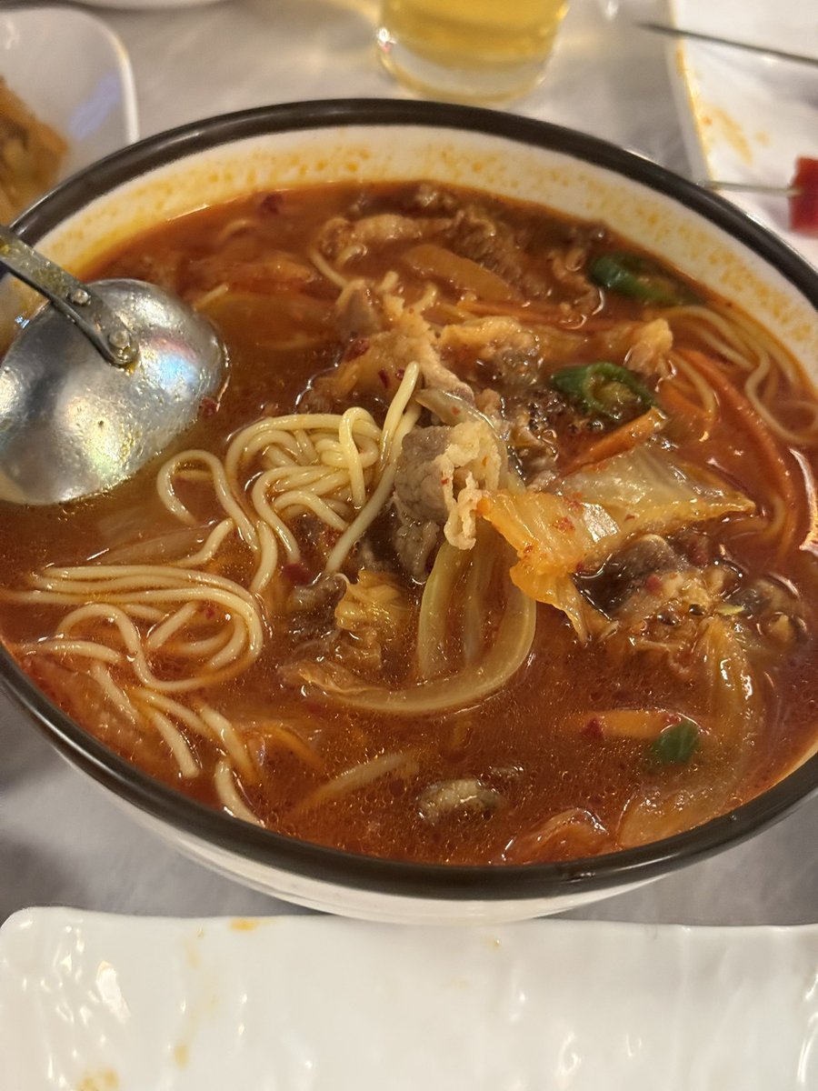 gaemi0320's tweet photo. 📍2018심양양꼬치 강남점

하오 추천 맛집이자 윶둥이가 너~무 조아해서 가 봣는데 진짜 맛있었어요 깜짝 널람 앞으로 강남 오면 여기만 갈 듯 사진에 잇던 감튀 진짜 맛잇음 ㅜㅜ 꼭 시키삼

밥 먹는데 자꾸 앤더블 노래가 나와서 ㅜㅜ 사장님께 조심스럽게 행운즈 보셧는지 물어봣는데 위버스 사진을 보여 주시면서 엄청 환하게 웃으심 ㅆ (에피소드는 딱히 업고 조용히 먹다 갓대요…)