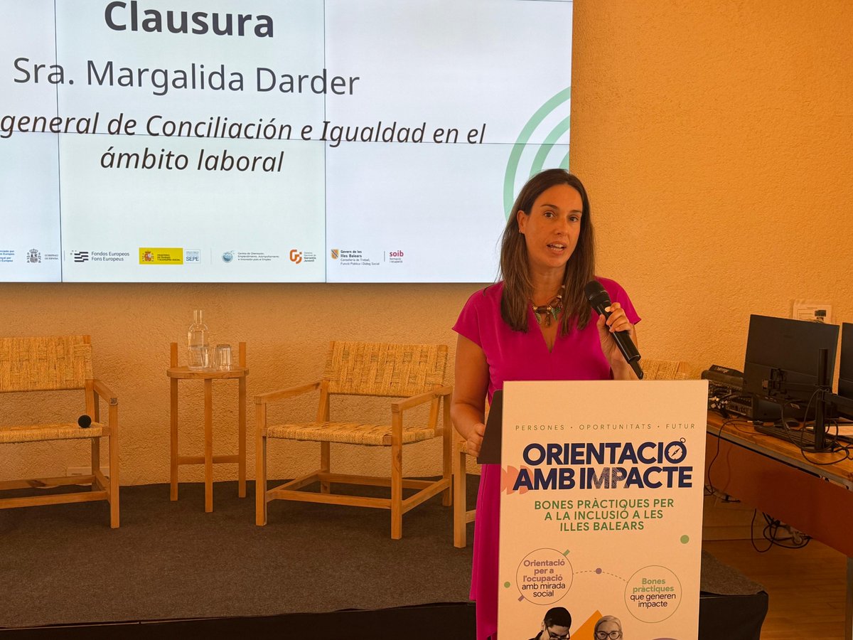 TreballGOIB's tweet photo. 👥 Més de 100 orientadors participen en la jornada del COE Balears sobre bones pràctiques per millorar la inserció sociolaboral de col·lectius vulnerables.

La directora general de Conciliació i Igualtat en l’Àmbit Laboral i la directora del @SOIBgoib han intervengut en l'acte. https://t.co/9YEofJHEjl