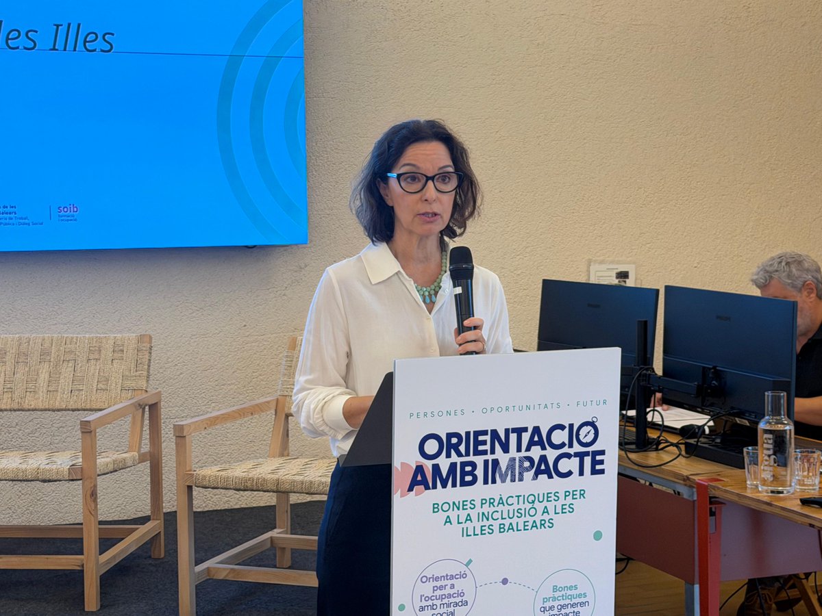 TreballGOIB's tweet photo. 👥 Més de 100 orientadors participen en la jornada del COE Balears sobre bones pràctiques per millorar la inserció sociolaboral de col·lectius vulnerables.

La directora general de Conciliació i Igualtat en l’Àmbit Laboral i la directora del @SOIBgoib han intervengut en l'acte. https://t.co/9YEofJHEjl