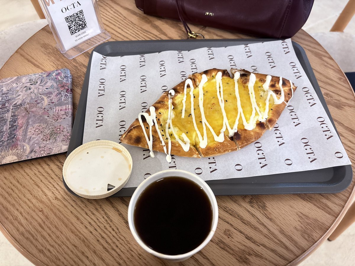 lwtswsl's tweet photo. بونجوور☕️☀️ https://t.co/9Ho1MSyqR7
