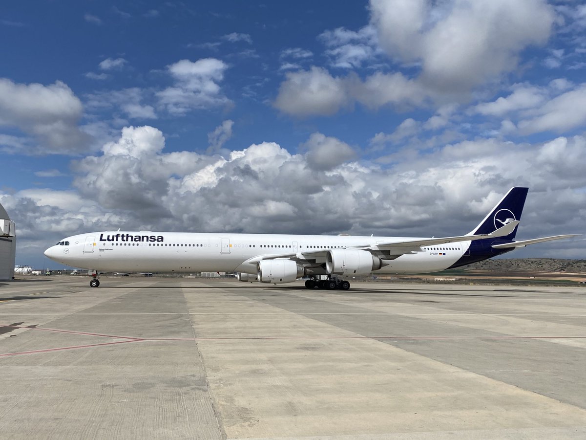 skybudget's tweet photo. ルフトハンザ・ドイツ航空、A340-600型機を10月18日に完全退役へ 23年の歴史に幕 https://t.co/2Swjq6AeCi https://t.co/0NTH4bo88c