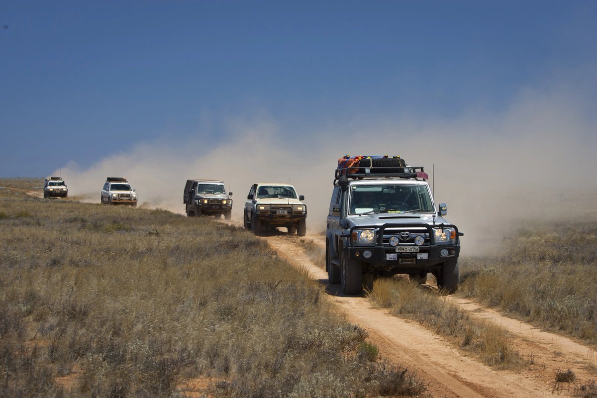 GRJ79K's tweet photo. ๐๐
> How to drive in a 4wd convoy | 4X4 Australia
https://t.co/NR9e7dqObq
#TheOutback #Overlanding #Convoy
#Toyota #LandCruiser70 https://t.co/UowAPA0nga