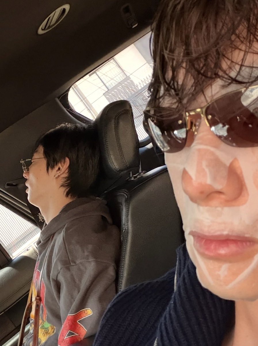 wprpXg0lden's tweet photo. fua jungkook son las 12 del mediodia jaja https://t.co/5cu7ah4xuE