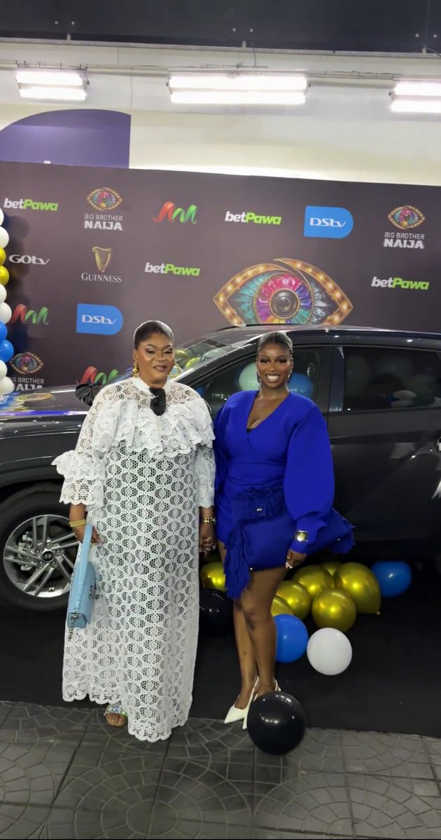 BoitumeloTumeey's tweet photo. Temi and mommy ❤️ 
#bbnaija temi https://t.co/f3wpbqvlxv