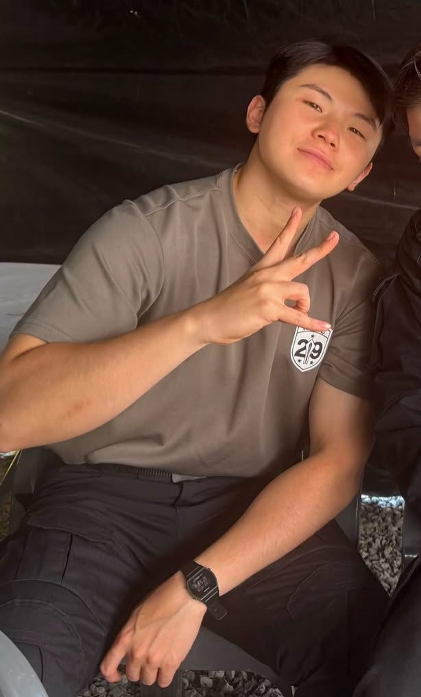 wooahaeceo's tweet photo. minsan kasalanan na rin nya bat ganto ako eh 🧎‍♀️ HASHJDJDKKD https://t.co/OIrjnXzyyT