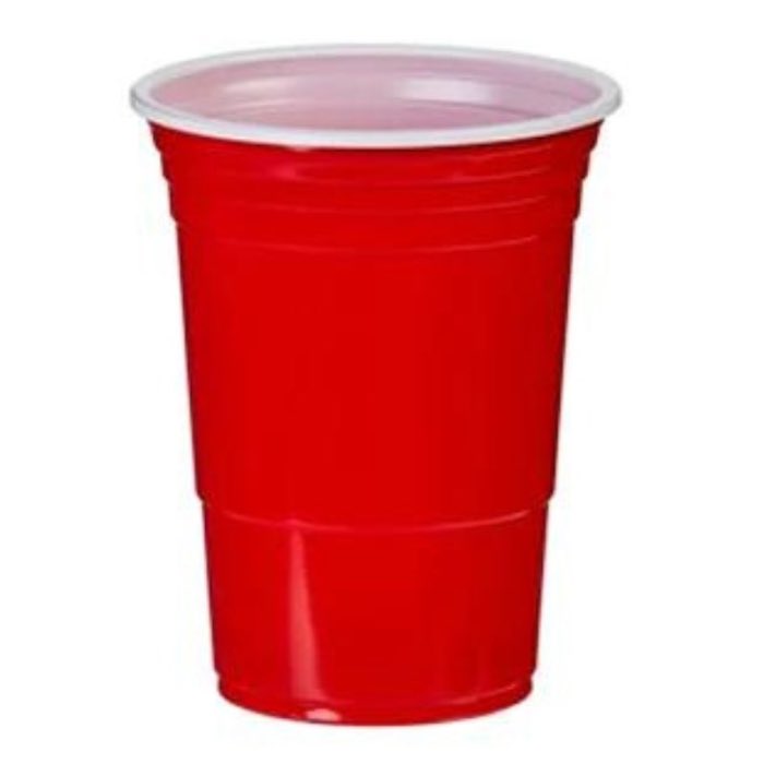 GabeDoug's tweet photo. Small white plastic cup > red plastic any day https://t.co/1ynROGk98U