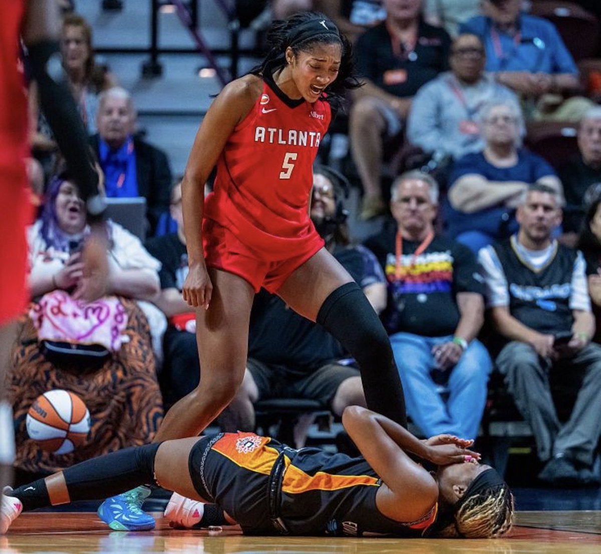hovah76's tweet photo. The sexual orientations of opposing players are often used as weapons of hate and excuses by Caitlin Clark fans on X.

“These gay women are committing hard fouls against Caitlin because she is straight.”

“These gay women hate Caitlin Clark because she is straight.”

“Caitlin is just a straight girl, and she has to compete against these big, strong, masculine, tough, and gay women.”

This is what they say.
—————————————————

I’ve got news for you. Angel Reese is a beautiful, straight woman. Her boyfriend plays for the Orlando Magic in the NBA. 

NONE OF THIS MATTERS when Angel takes the court. She is one of the strongest players in the WNBA because she eats steel plates in the off-season.

She is arguably THE best CONDITIONED player in the WNBA because she works tirelessly on her conditioning in the off-season.

Angel doesn’t give a CRAP about an opponent being gay or straight. She is going to WAR every night! She does not have a homophobic bone in her body, and nor do WE as her supporters!

There are TWO women in this photo 👇🏾👇🏾ONE of them is straight: Newsflash: She is NOT the one lying on the floor holding her face! 💪🏾

You can be a victim, or you can be a KILLER! With each heavy rep in the off-season, Angel makes her stance VERY clear! I would HIGHLY encourage OTHERS to do the same!

No Excuses for being soft! 🏋🏾‍♀️🏋🏾‍♀️🏋🏾‍♀️