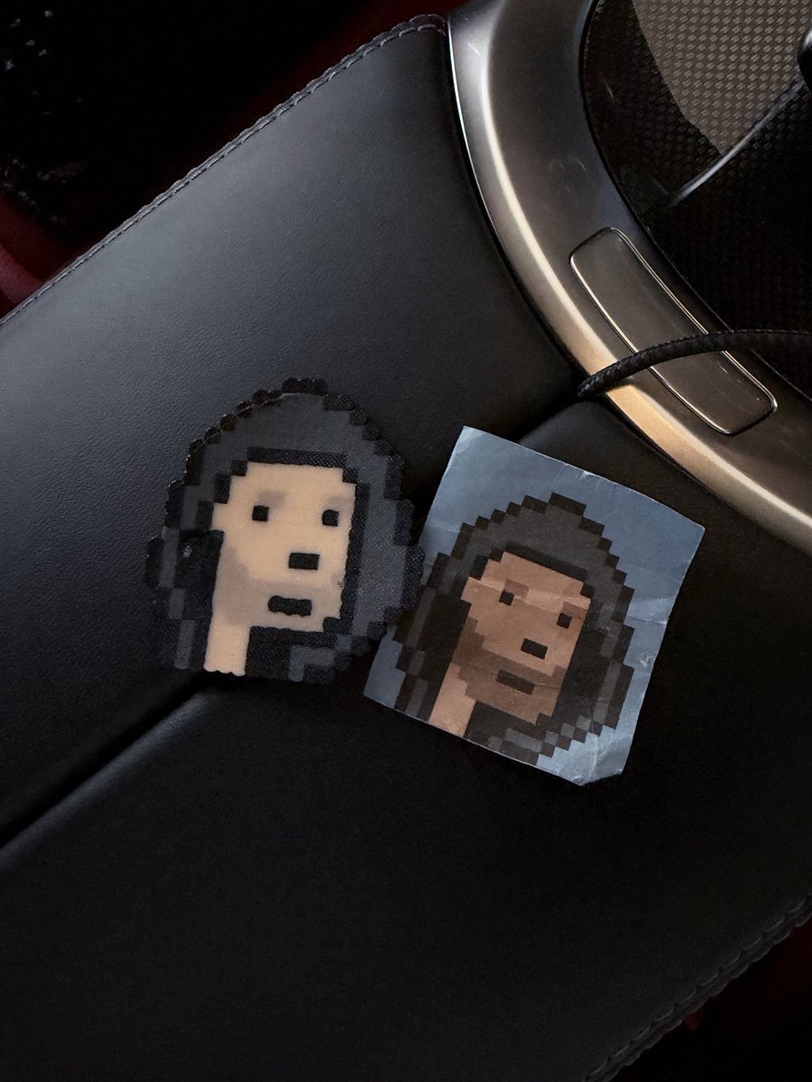 SM1642's tweet photo. ♥️👧🏻

#cryptopunks #拼豆 #PerlerBeads https://t.co/sc5fWMTa2S