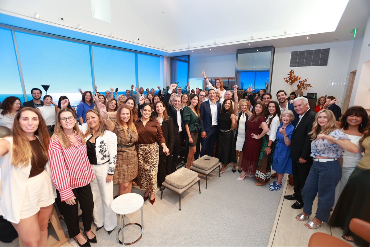 RobReffkin's tweet photo. Coldwell Banker Realty Miami! I started the week off in Brickell with a full house of our real estate professionals. There is so much talent and drive in this office. Thank you to everyone who joined us! https://t.co/lLk3HFTJ9j