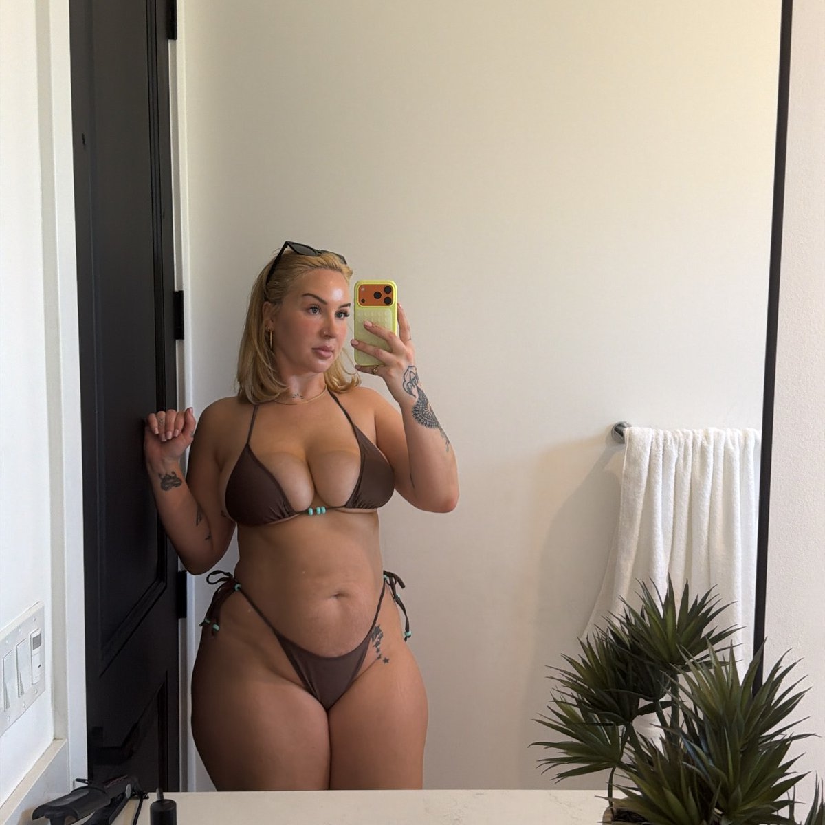 Datadriene's tweet photo. All I need is to enter the pool π ππ¦
#Hot #PrettyGirl #JustMe #FeelingCute #LoveMyLook #MainCharacterEnergy #CatchMeIfYouCan https://t.co/cBAJuqfo3W