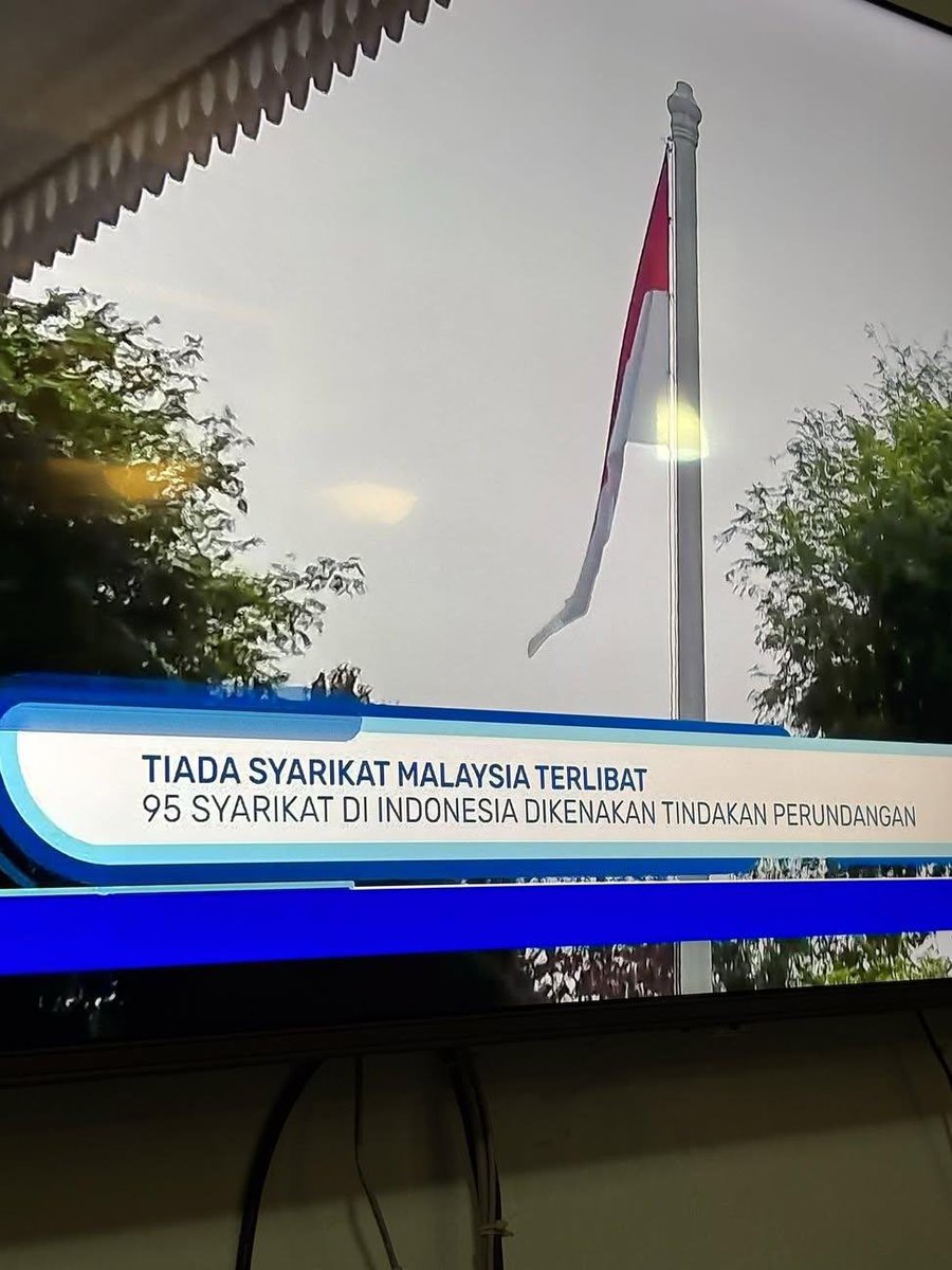hasjzxf's tweet photo. @galileo_ztpl @Avionalytics jangan percaya berita hoax saja benda lain sibuk naik claim yang jerebu tak nak claim sibuk nak salahkan orang patutlah presiden korang prabowo rakyat pun sama bodoh https://t.co/qSn5F1PJyx
