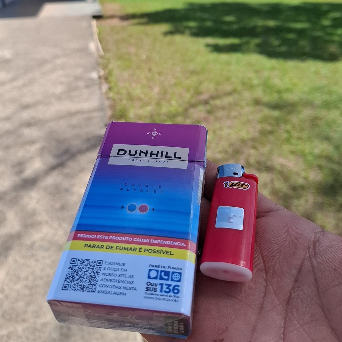 JuracySant24513's tweet photo. Kit universitário petista 👍 https://t.co/go1Br1cq3i