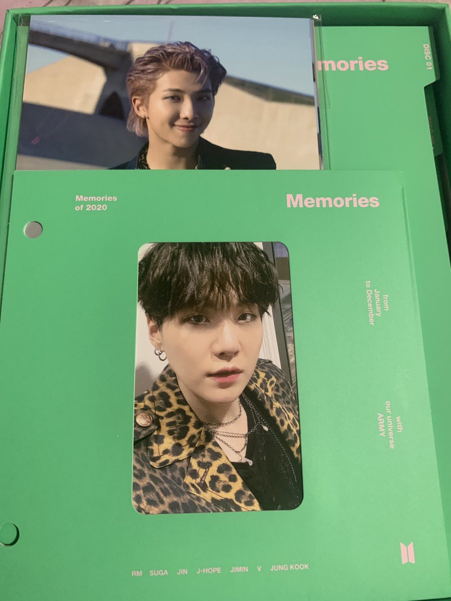 snowflwrv's tweet photo. BTS MEMORIES OF 2020 BLURAY

OB + Discs + Jin Pc + Photocard Frame
— 1,000

Complete inclusions w/ yoongi pc
— 3,000

mop: gcash
mod: ggx, sdd (loc: makati) 

🏷 wts lfb bts jin yoongi suga pc ph https://t.co/vEP4HxiOkW