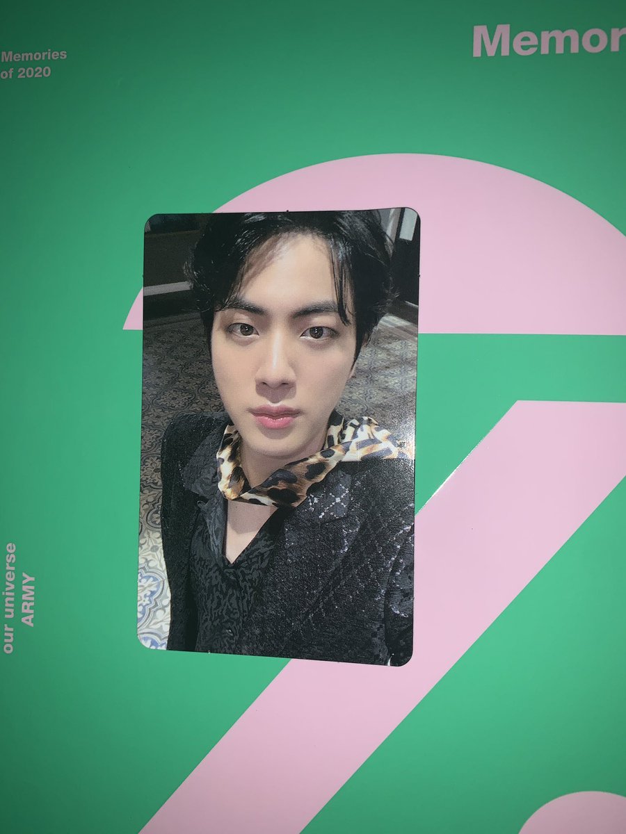 snowflwrv's tweet photo. BTS MEMORIES OF 2020 BLURAY

OB + Discs + Jin Pc + Photocard Frame
— 1,000

Complete inclusions w/ yoongi pc
— 3,000

mop: gcash
mod: ggx, sdd (loc: makati) 

🏷 wts lfb bts jin yoongi suga pc ph https://t.co/vEP4HxiOkW
