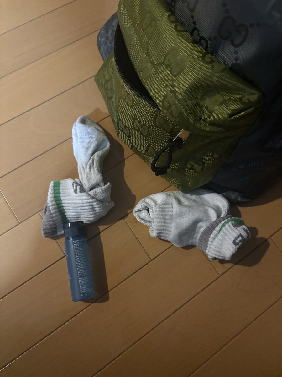 seigo_kaizen's tweet photo. 残業終わって帰ってきたらこれです。匂いについては、本人の名誉のためノーコメントとさせていただきます。

引き続き改善に努めさせます。 https://t.co/sYkIFxqxp0