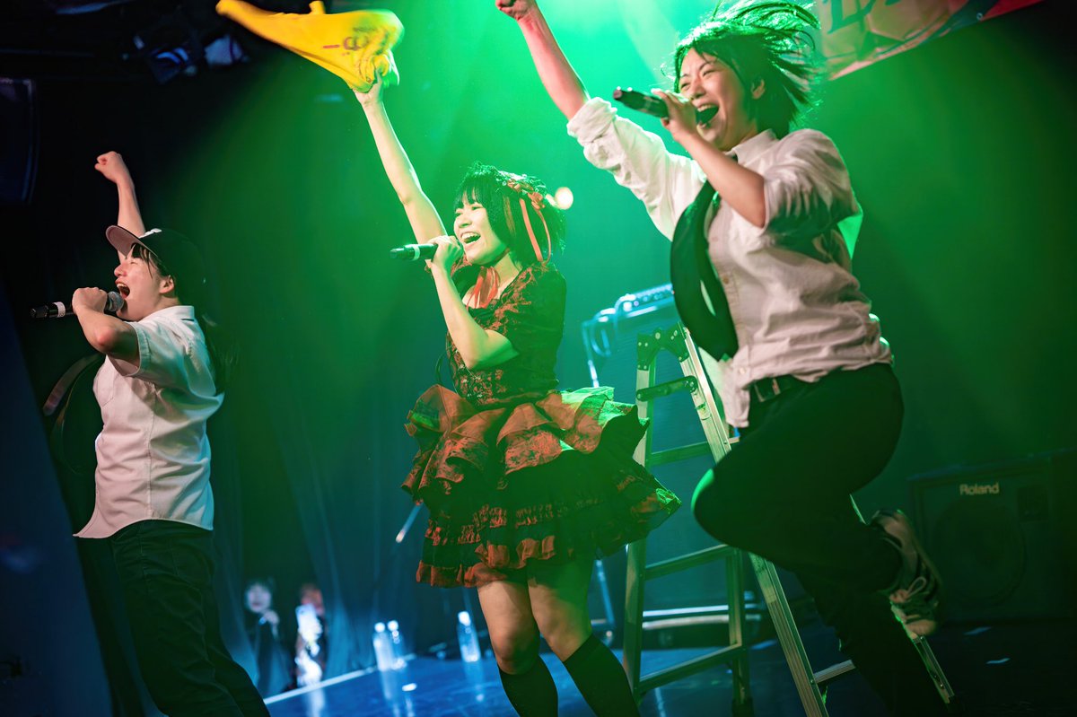 hiiro_moe's tweet photo. 11/28、せのしすたぁさんとツーマンライブ決定です🐯🔥
萌フェスのでの盛り上がりが今も忘れられません。この日はもっともっと熱い夜にしていきましょう✊

🗓️11月28日(土)
🕐開場17:00/開演17:30
📍新宿MARZ
🎫前売¥3,000/当日¥3,500/VIP優待¥5,000（40名限定）(各+1D)
チケットは明日21:00受付開始！ https://t.co/DghecyLcXn