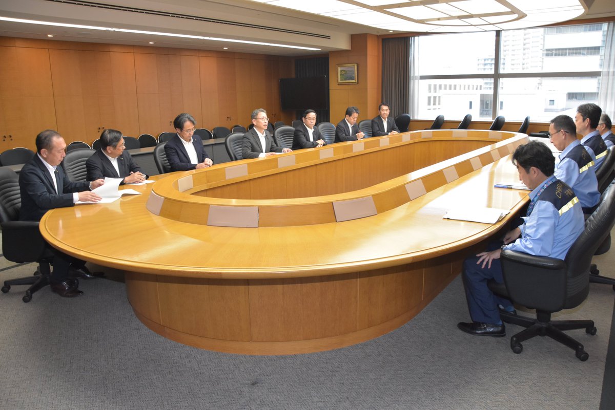 masaakia's tweet photo. 本日、公明党千葉県議団として熊谷知事へ「2027年度予算要望書（9分野278項目）」を提出しました。
豪雨・台風被害を踏まえた「千葉県被災者生活再建支援制度」の要件緩和や、長引く物価高騰に直面する県民・中小企業への支援強化を強く要請。 https://t.co/2882FnmgZN