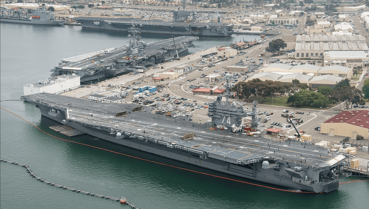 DonaldDucksIt's tweet photo. TRUMP IS OKAY WITH IRAN DESTROYING SAN DIEGO, THE PLACE WHERE OUR LARGEST NAVY BASE IS LOCATED.  36,000 AMERICANS ARE STATIONED THERE! and his MAGAt audience hollered and cheered at the idea. https://t.co/NgW8UZIGDy