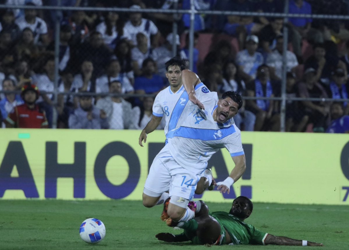 AntorchaDeporte's tweet photo. Un formato absurdo de la Concacaf, pero allí vamos:
⁉️ Clasifican directo a la Copa de Oro los ganadores de la Liga B, aun no clasifica ninguno, pero los líderes son: 🇬🇾Guyana, 🇧🇧Barbados, 🇨🇺Cuba, 🇻🇨San Vicente
⁉️ De la Liga A solo clasifican directo los que ganen en los Cuartos de Final
⁉️ En los Grupos no enfrentás a todos, solamente a 3 de los 5, eso es increíble y a uno de ellos, dos veces
⁉️ A 12 del Grupo A les tocará jugar otros partidos para tratar de clasificar a la Copa de Oro 2027
⁉️ Una de las muchas razones por las que la región de la Concacaf no se desarrolla