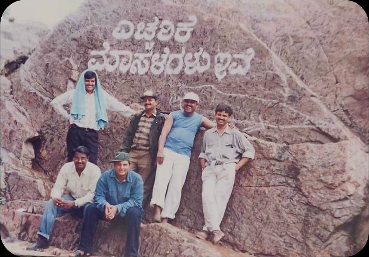 Ayurvedline's tweet photo. Mekedatu, back in our PG days at Govt Ayurvedic Medical College. Caps tilted, sleeves rolled, the whole future still ahead. Funny how an old photo brings back the laughter before you remember the year. Miss those boys. Miss being one of them.

#PGDays #Mekedatu #OldFriends https://t.co/9dkaRbuxv8