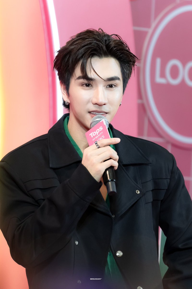 berliozany's tweet photo. (🐯) — คิดถึงมากๆเลยครับ 🫶🏻🖤 

PERTH X TOPS OF GOHAIR 

#GOHAIRxPerth 
#PerthTanapon #KDPPE https://t.co/ICKVIjCXNQ