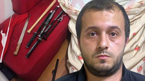 lakinzamanyok's tweet photo. egitilmemis olan erk*gin samuray kilici ile yolda öylesine denk gelip öldürdügü kadin icin ne tavsiyeniz var?? yolda yürürken ölmemek icin kadinlar ne yapmaliydi??

sizin ve sizin bu aptal argümanlariniz sikerler artik erkekler bence toplama kamplarina toplanmali psikolojik teslerden gecmeli öyle topluma salinmalilar 🤍