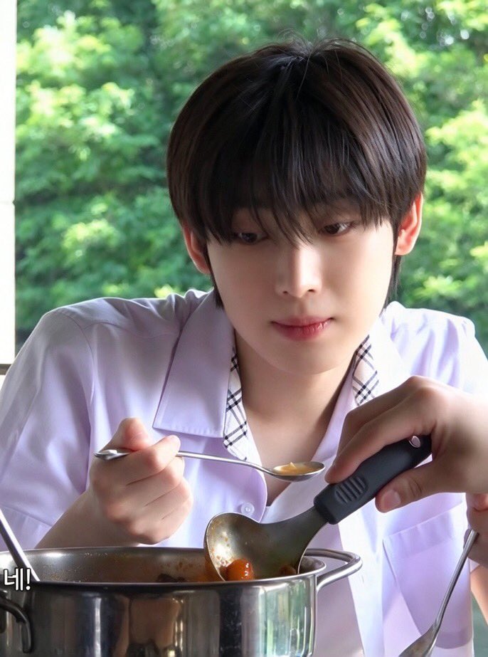 nanajammumu's tweet photo. หน้าตาควรไปอยุ่ในซีรีส์เกาหลีจีง ๆ อยากเห็นน้องซอนอูเล่นบทนักเรียนมากกกกกกกก มานหน้าเด็กอะ ㅠㅠ https://t.co/oT0N4jGdYB