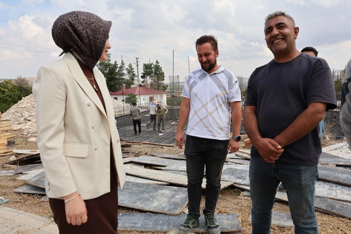 polatelikym's tweet photo. 📍 Taşlıalan Köyü İncelemesi

Kaymakamımız Sn. Esra Bozan, ilçemiz Taşlıalan Köyü’nde yapımı devam eden cami ve taziye evinde incelemelerde bulunarak çalışmaların son durumu hakkında bilgi aldı. https://t.co/lqxebbQIQd