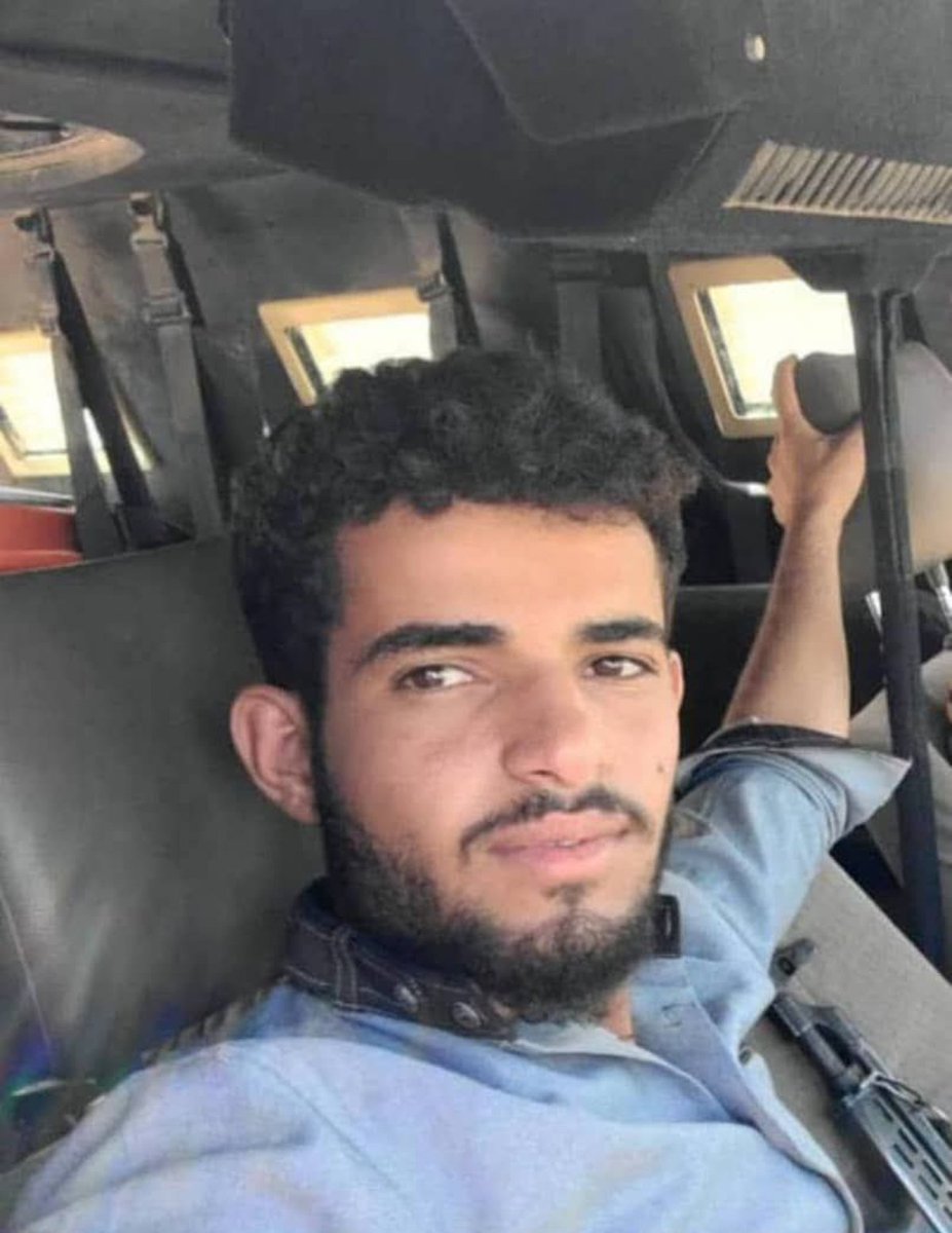 cu7s_'s tweet photo. إنا لله وإنا إليه راجعون

استشهد البطل / علي بالليل سالم الطالبي الجلادي الكلدي اليافعي في جبهة ذو باب وهو يؤدي واجبه مقبلًا غير مُدبر https://t.co/NXNO815dW9